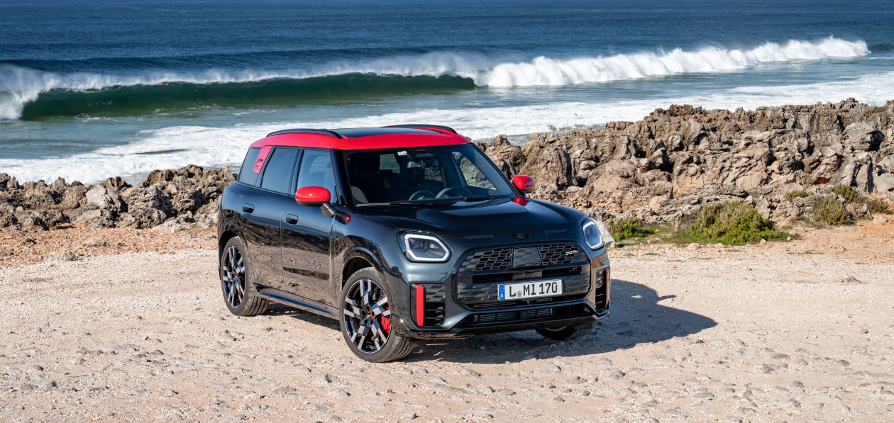 Mini рассекретил «заряженную» версию нового Countryman
