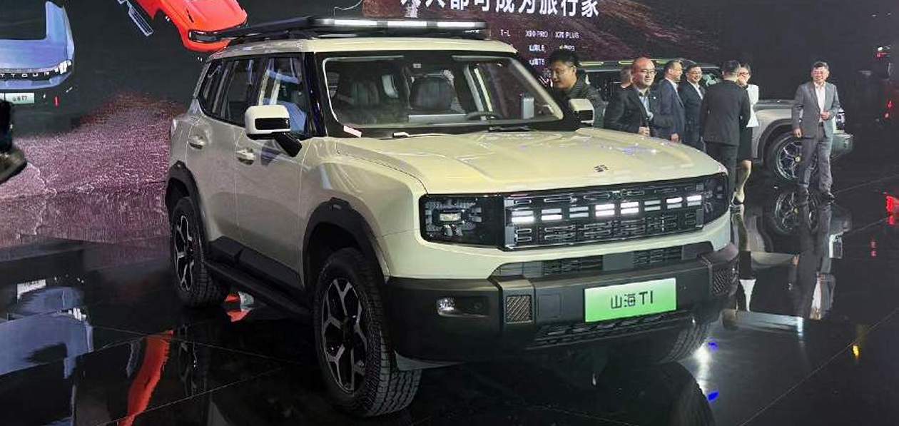 Jetour рассекретил новые внедорожники T1 и T5