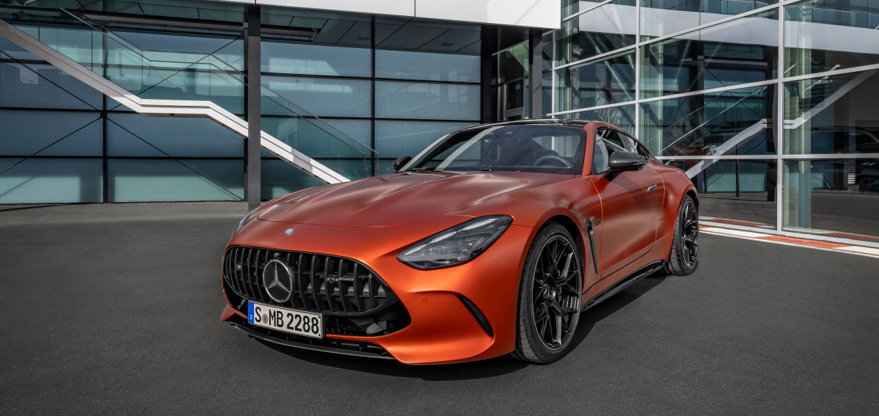 Mercedes оценил в евро топ-версию AMG GT