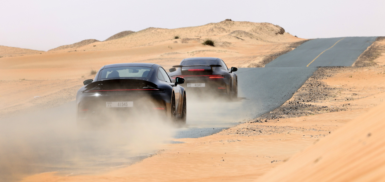 Porsche готовит к премьере гибридный 911