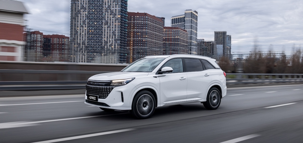 Стартовало производство гибридного кроссовера Evolute i-Space