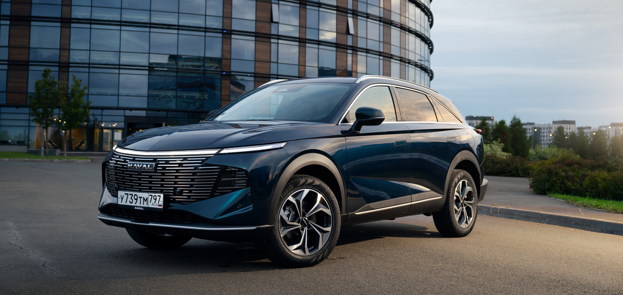 Новый Haval F7 получил рублевый ценник