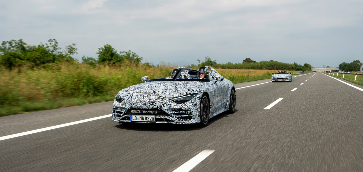 Mercedes вывел на финальные тесты новый родстер AMG PureSpeed