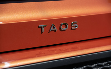 Volkswagen представил обновленный Taos