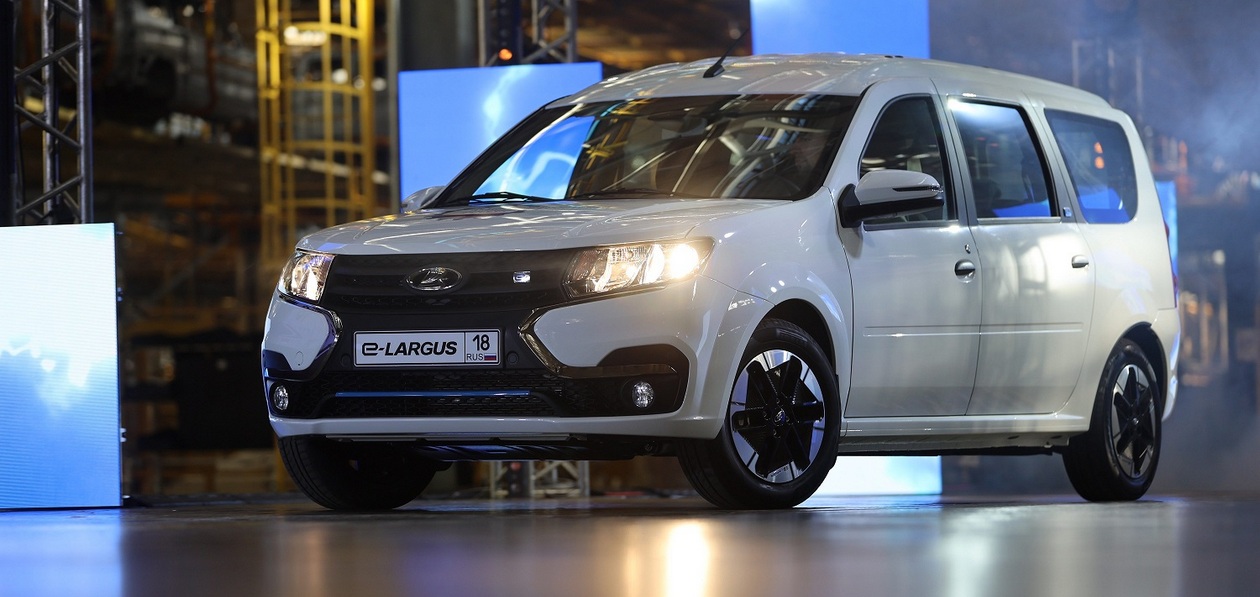 Электромобиль Lada e-Largus встал на конвейер в Ижевске