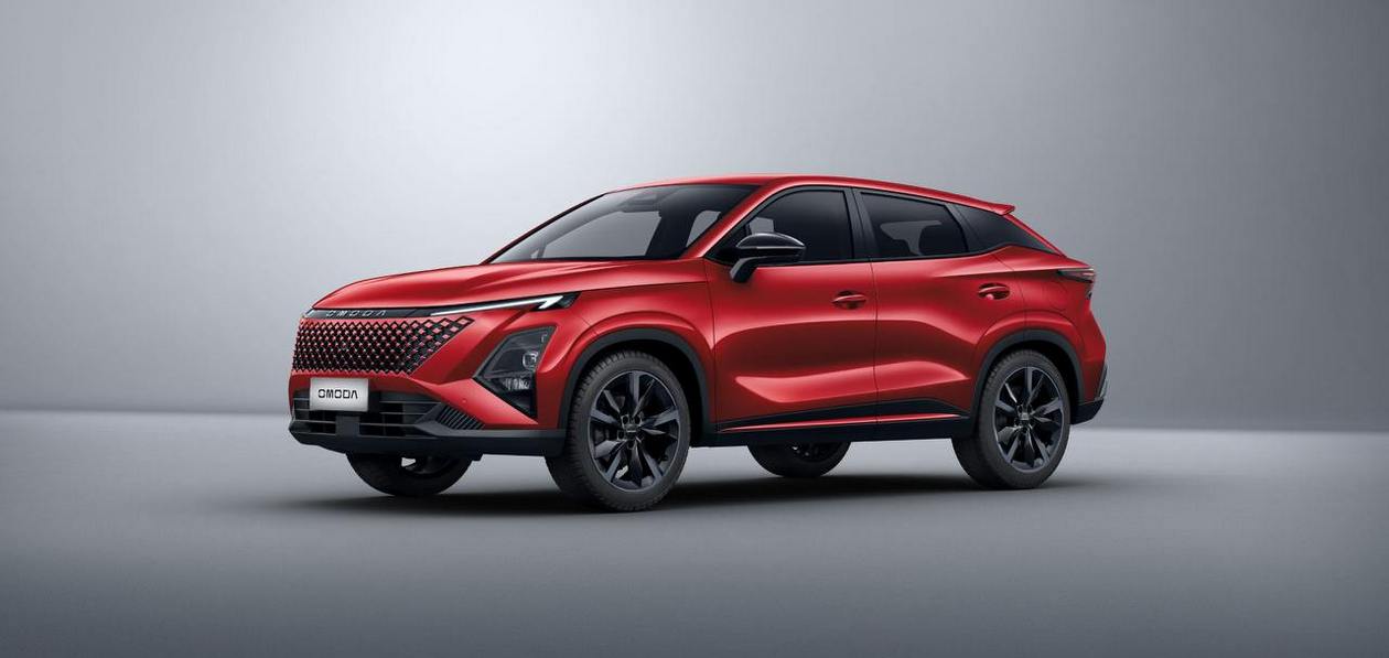 Omoda рассекретила внешность обновленного кроссовера C5