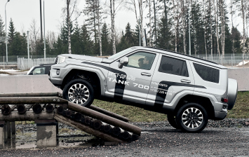 В Петербурге провели закрытую презентацию Tank 700