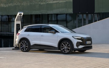 Audi показала новую версию Q4 e-tron