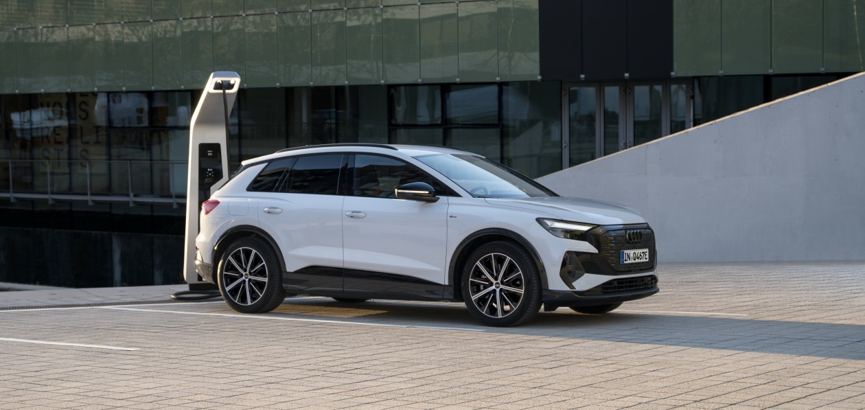 Audi показала новую версию Q4 e-tron
