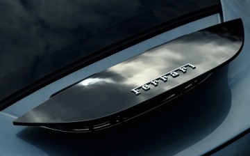 Стала известна дата премьеры электроспорткара Ferrari