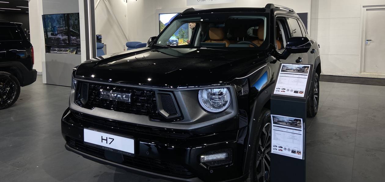 Haval H7 доехал до петербургских дилеров