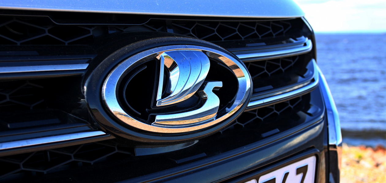 АвтоВАЗ показал электрическую Lada Aura