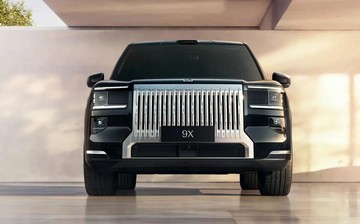 Zeekr показал первый гибридный кроссовер