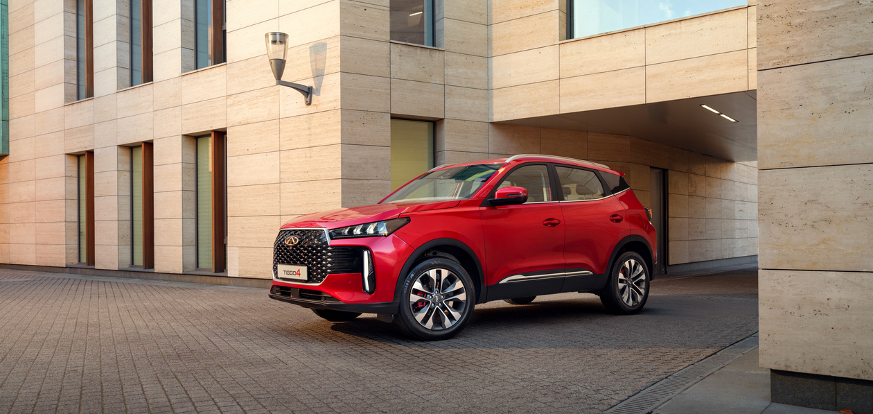 В России начались продажи Chery Tiggo 4 c «механикой»