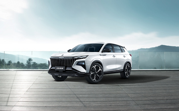 Dongfeng представил новый кроссовер Huge