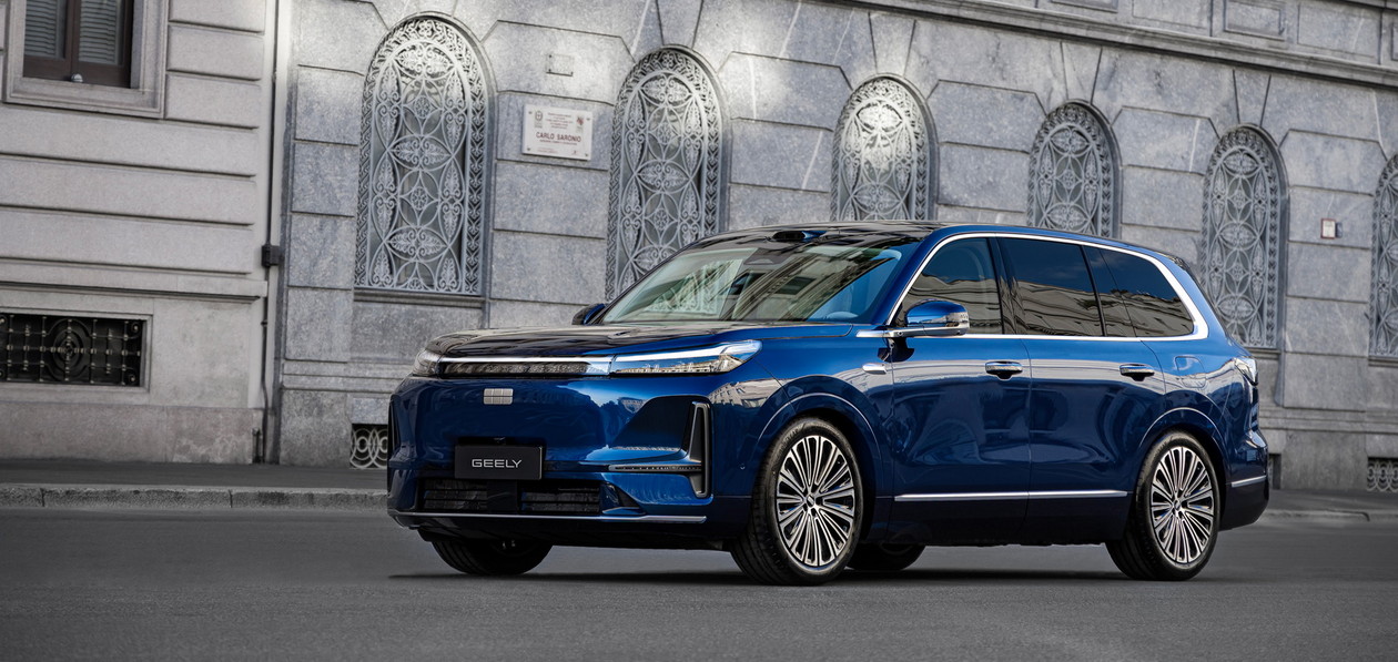 Geely показала новый кроссовер Galaxy M9