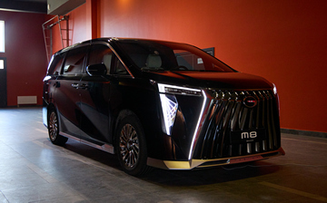 Названа цена нового минивэна GAC M8 Lounge