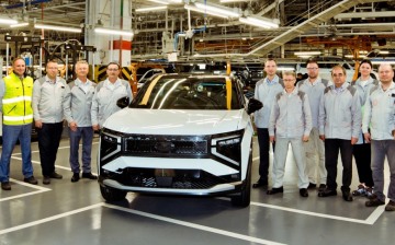 АвтоВАЗ собрал первые пять кроссоверов Lada Azimut