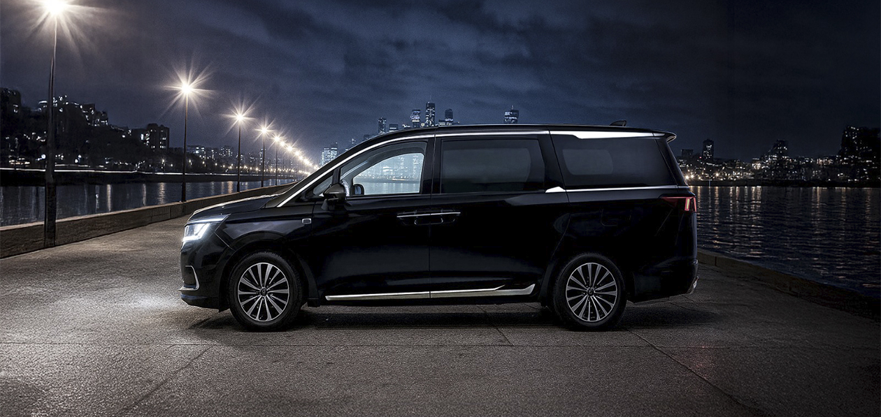 Минивэн JAC RF8 доедет до России в ноябре