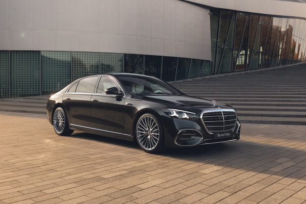 Mercedes обновил S-Class