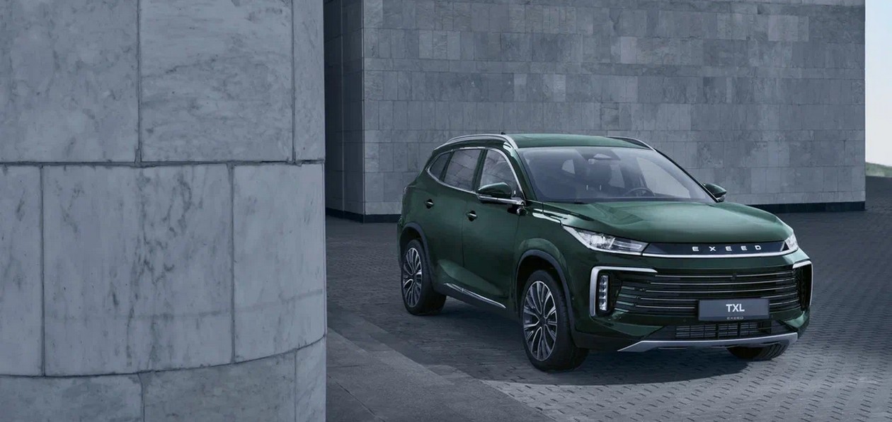 Exeed привез в Россию обновленный TXL и раскрыл его стоимость