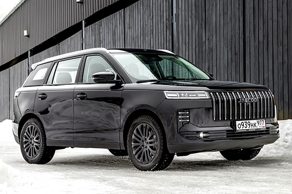 Тест-драйв Jaecoo J6: кроссовер в строгом костюме