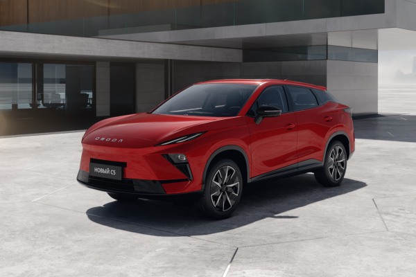 Полноприводная Omoda C5 едет к дилерам
