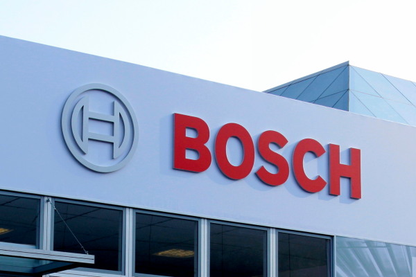 Электромобили Mercedes поедут на моторах Bosch