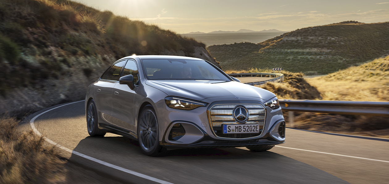 Mercedes начал принимать заказы на новый электрический C-Class