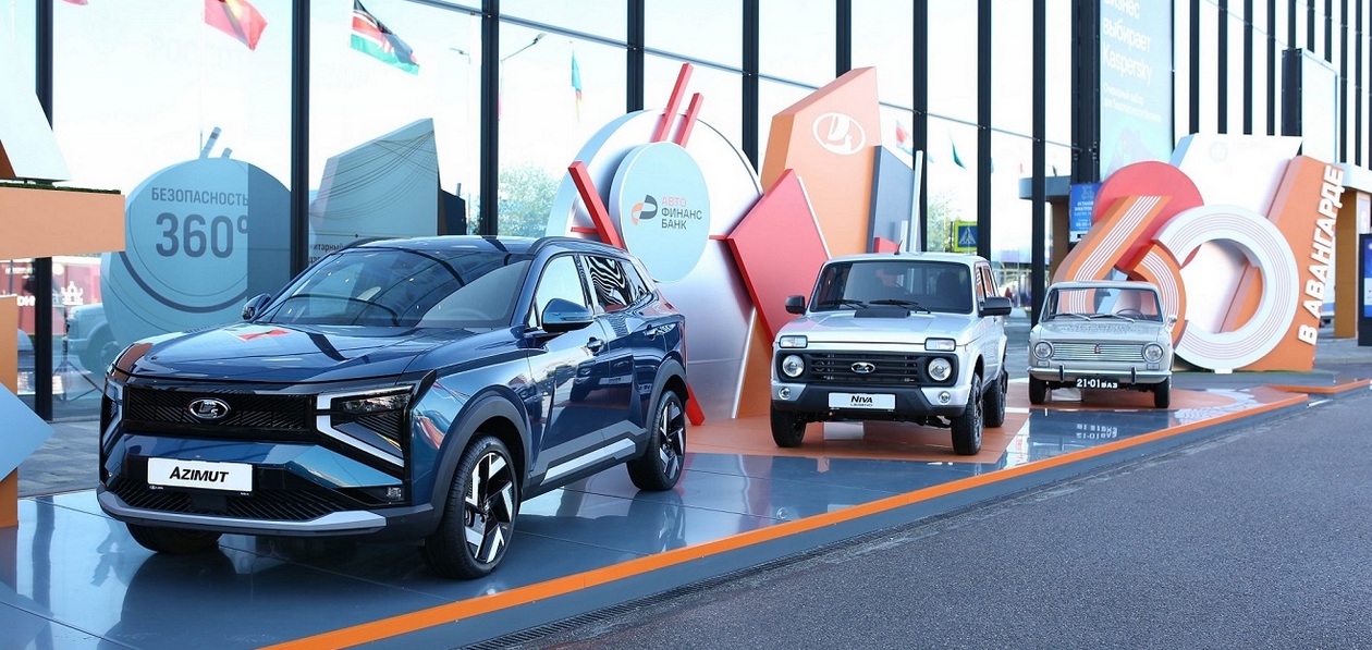 АвтоВАЗ представил новый кроссовер на ПМЭФ-2026