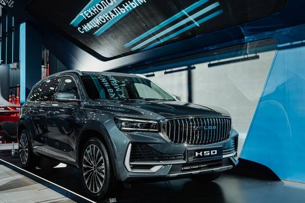 В Петербурге дебютировал новый кроссовер Volga К50