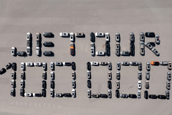В России продали 100-тысячный автомобиль Jetour