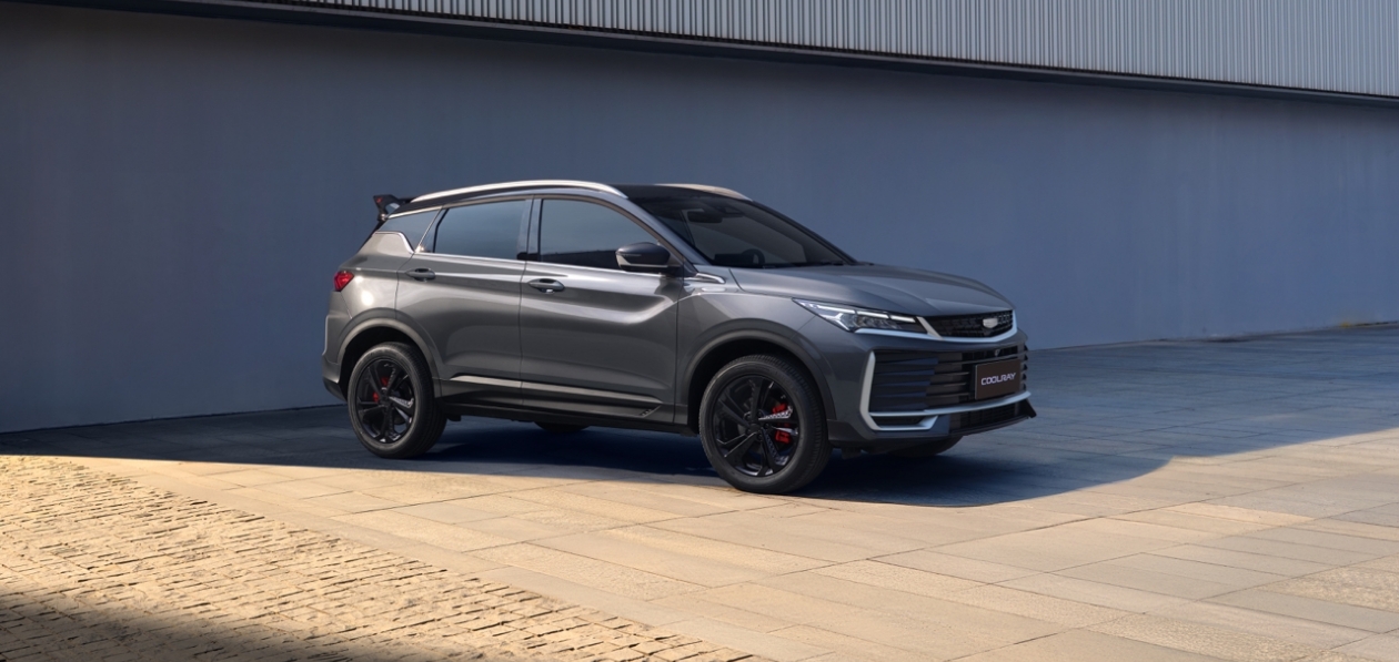 Geely Coolray перекрасили в новые цвета