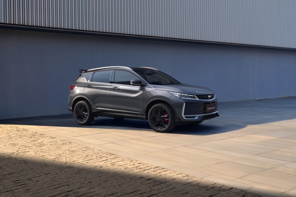 Geely Coolray перекрасили в новые цвета