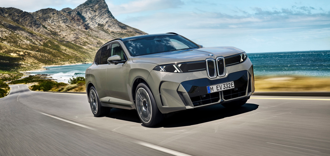 BMW рассекретила кроссовер X5 нового поколения