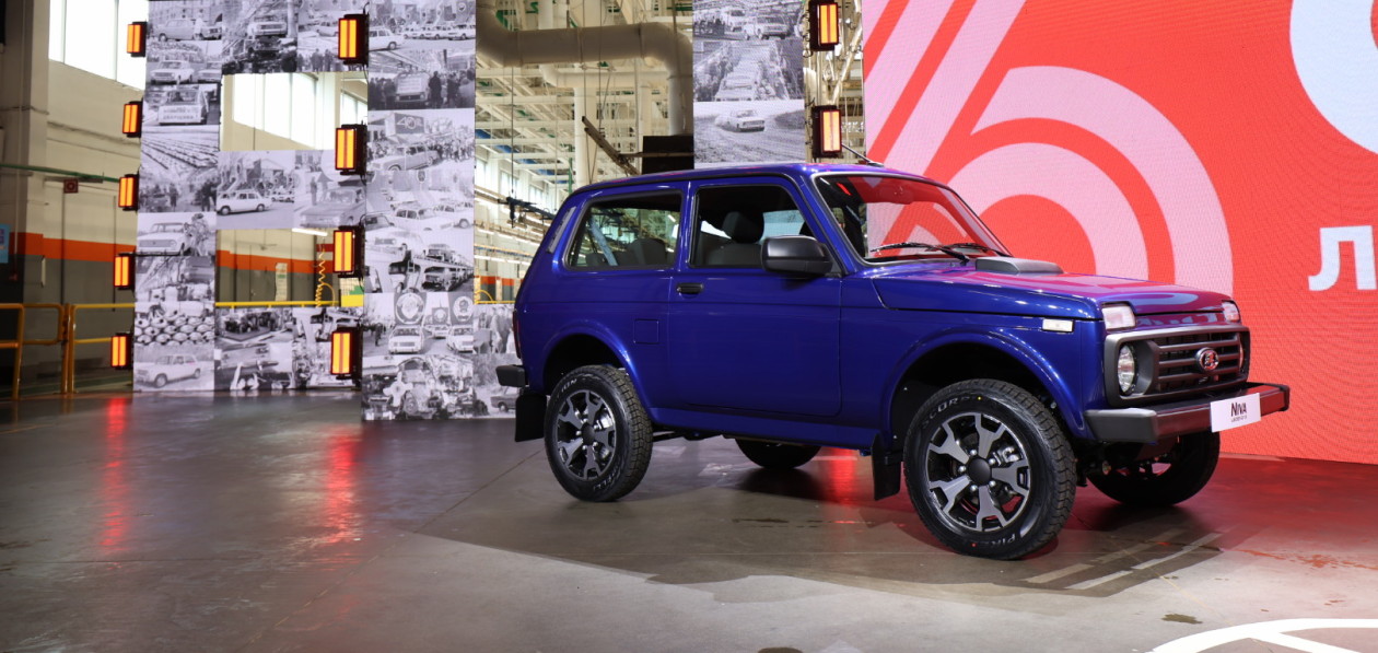 Lada Niva Legend с 1,8-литровым мотором пошла в серию