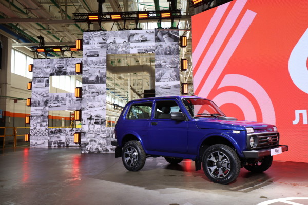 Lada Niva Legend с 1,8-литровым мотором пошла в серию