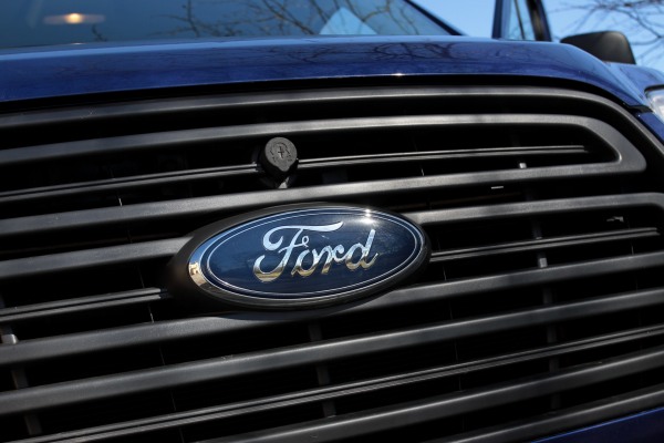 Ford назвал стоимость нового электропикапа