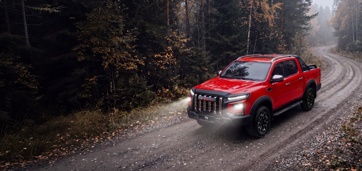 Пикап JAC T9 подготовили к русской зиме