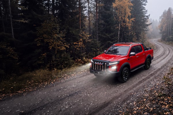 Пикап JAC T9 подготовили к русской зиме