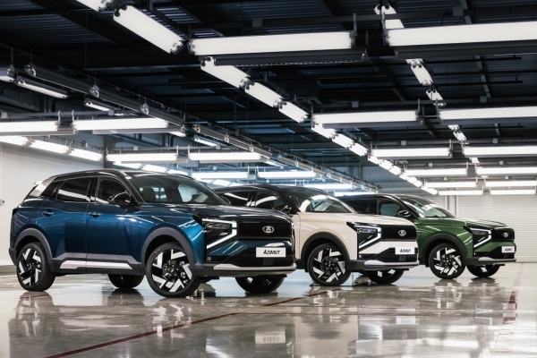 АвтоВАЗ начал выпуск кроссовера LADA Azimut