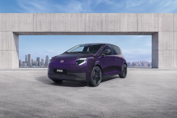 Nissan представила электрический городской PIXO для Европы