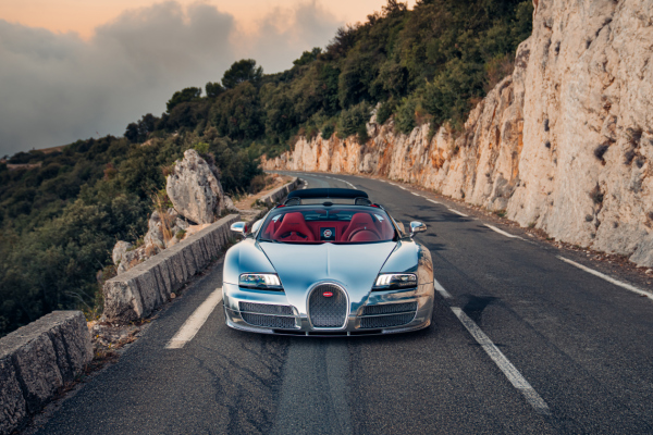 Bugatti вернула уникальный Veyron к первоначальному облику