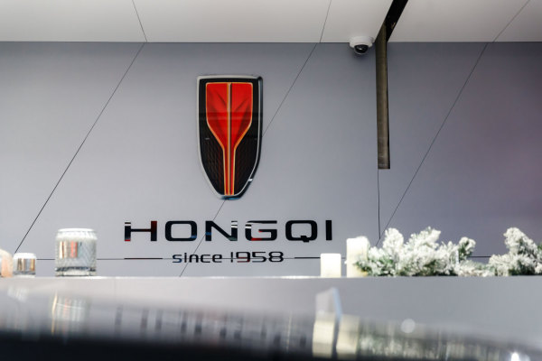 В новом Hongqi Tiangong 07 появилась кровать