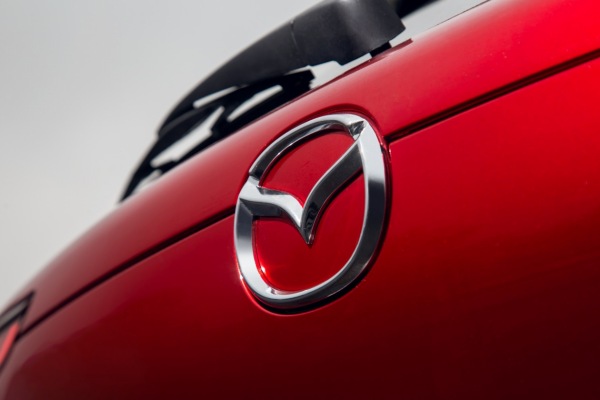 Mazda 3 лишилась необычного двигателя Skyactiv-X