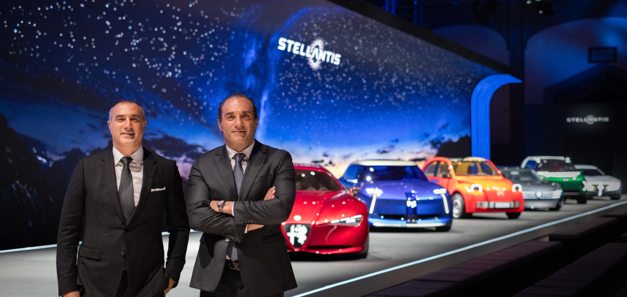 Stellantis устроил ночь премьер в Париже
