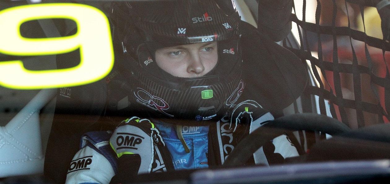 Григорий Бурлуцкий успешно дебютировал в российском кольцевом чемпионате