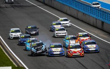 В Смоленске прошел совместный этап РСКГ и «Формулы-4»