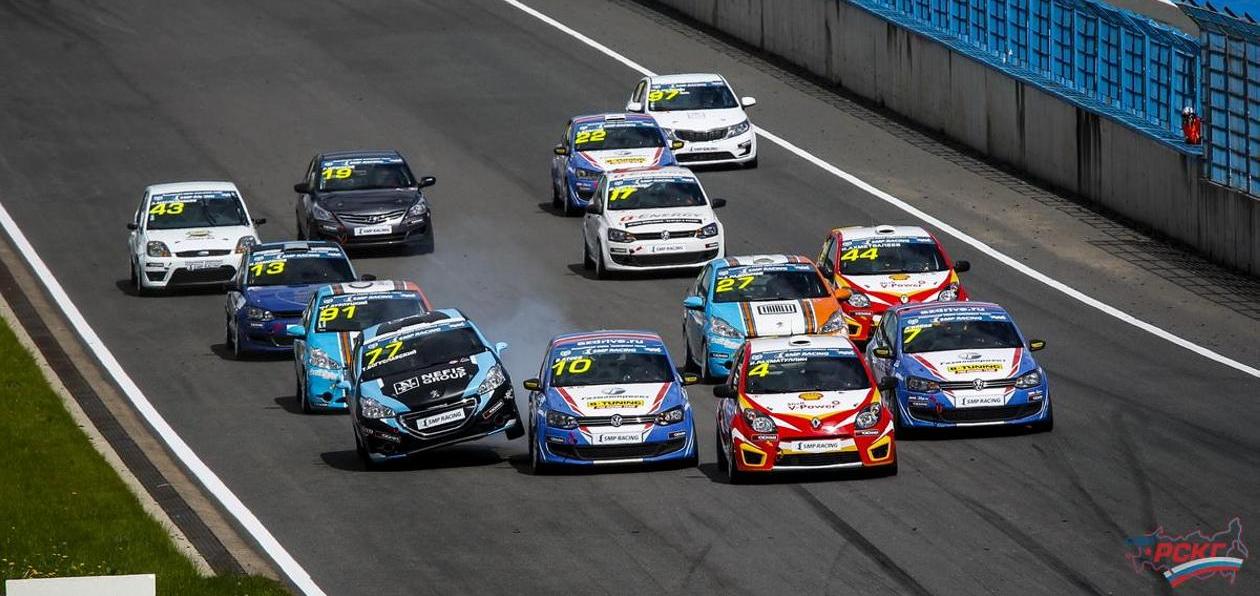 В Смоленске прошел совместный этап РСКГ и «Формулы-4»