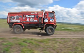 «Газпромнефть» отправила на «Шелковый путь» мобильную лабораторию